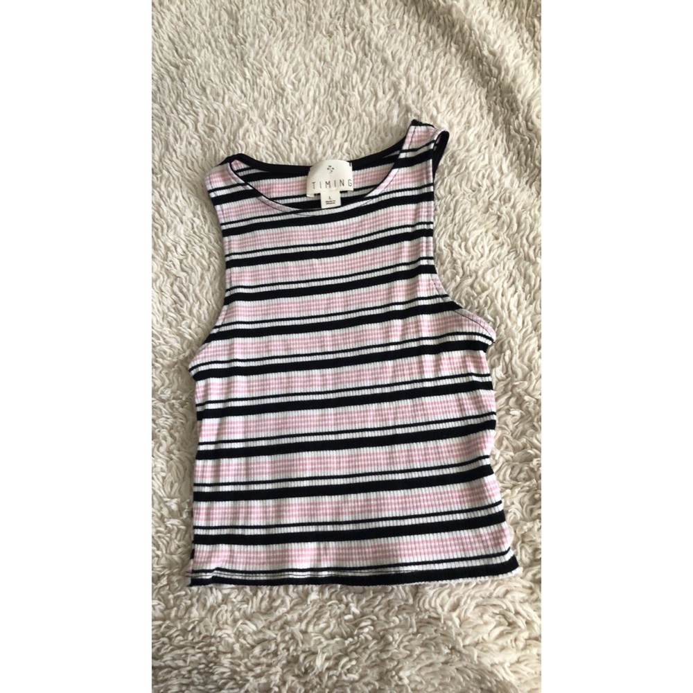 Striped crop top🌸